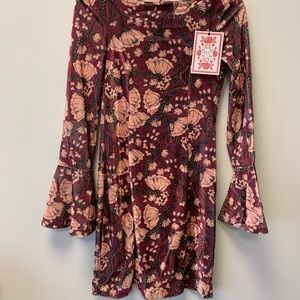 Floral velvet bell sleeve mini dress. COLCCI